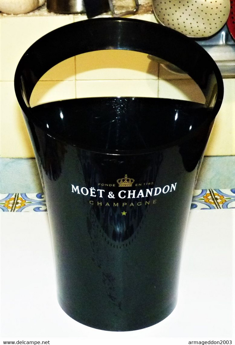 JOLI SEAU A CHAMPAGNE MOET & CHANDON Design JM GADY Champagne Bucket TBE - Champagne & Schuimwijn