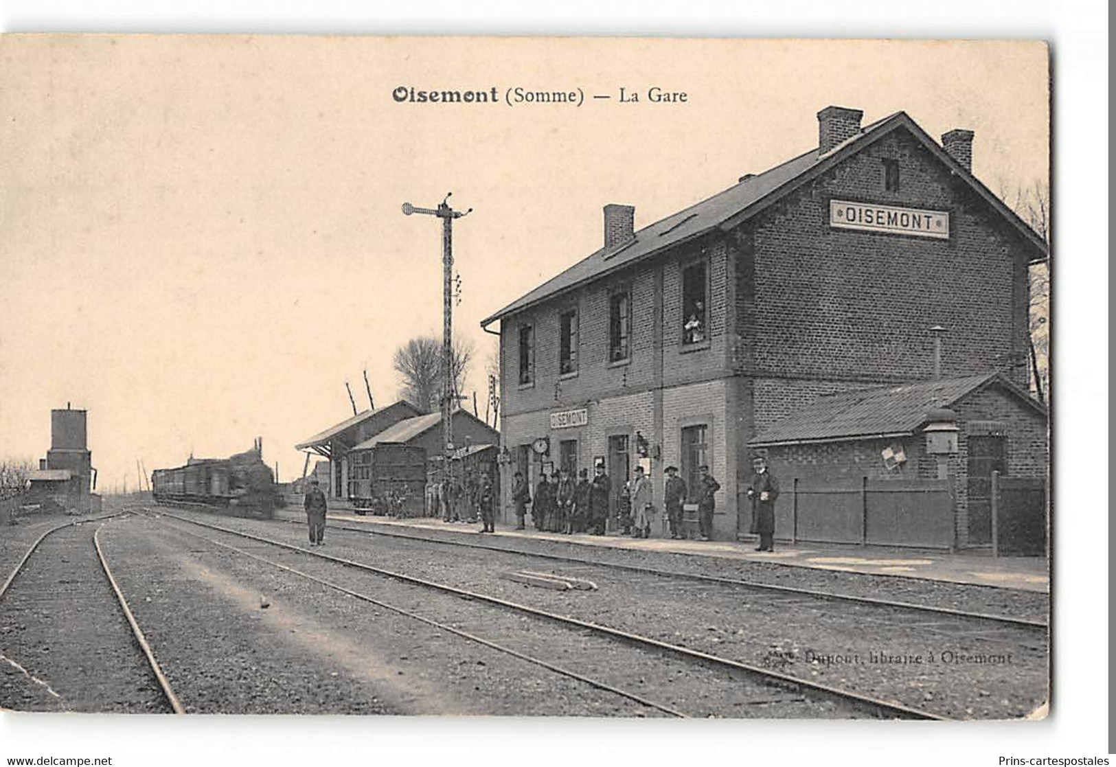 CPA 80 Oisemont La Gare Et Le Train - Oisemont