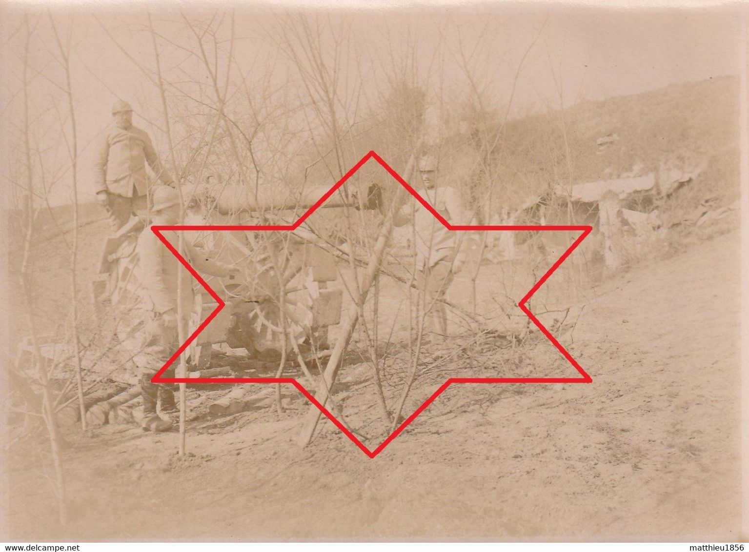 Photo 1916 Près VIC-SUR-AISNE - Soldats Français Avec Un Canon De 120 (A240, Ww1, Wk 1) - Vic Sur Aisne