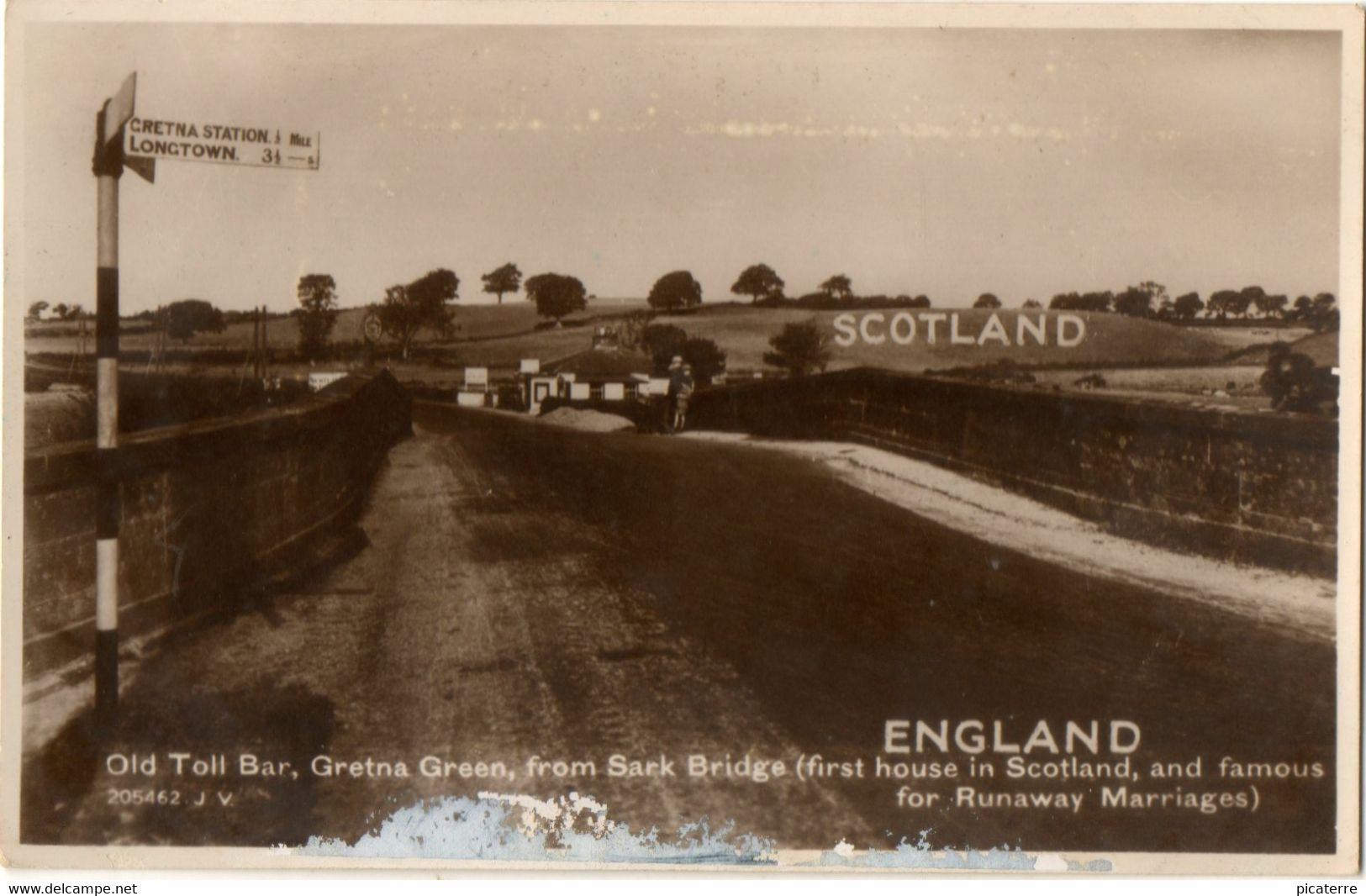 Old Toll Bar, Gretna Green From Sark Bridge (first House In Scotland, Famous For Runaway Marriages)  Valentine 205462 - Dumfriesshire