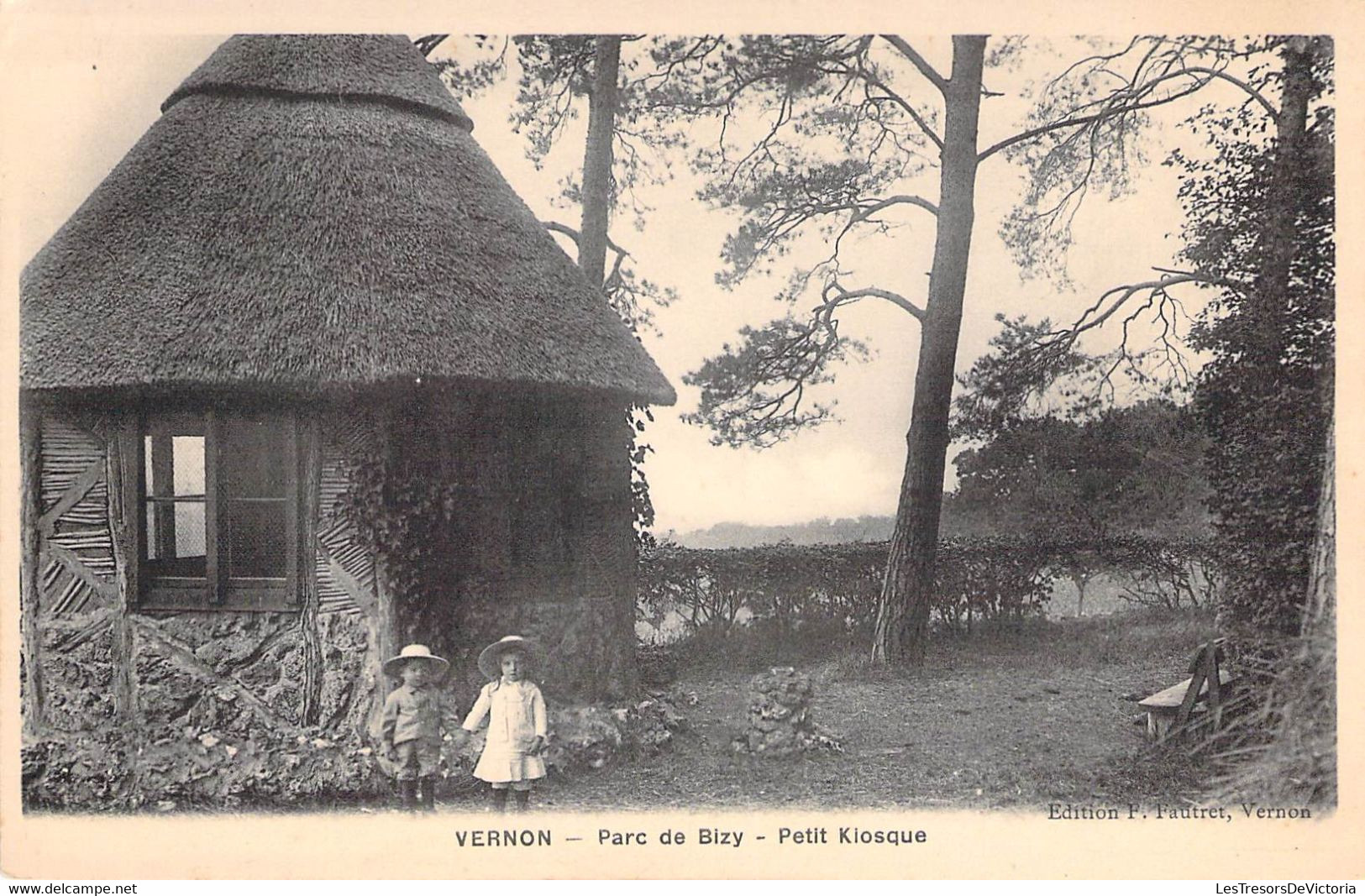 CPA Vernon - Parc De Bizy - Petit Kiosque - Vernon