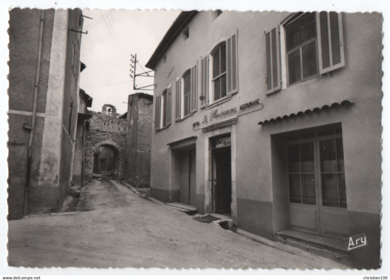 RIANS ( VAR ) : HOTEL " LE PROVENCE " - QUARTIER SAINT JEAN - CPSM GRAND FORMAT - PHOTO TARDY MARSEILLE - 2 SCANS - - Rians