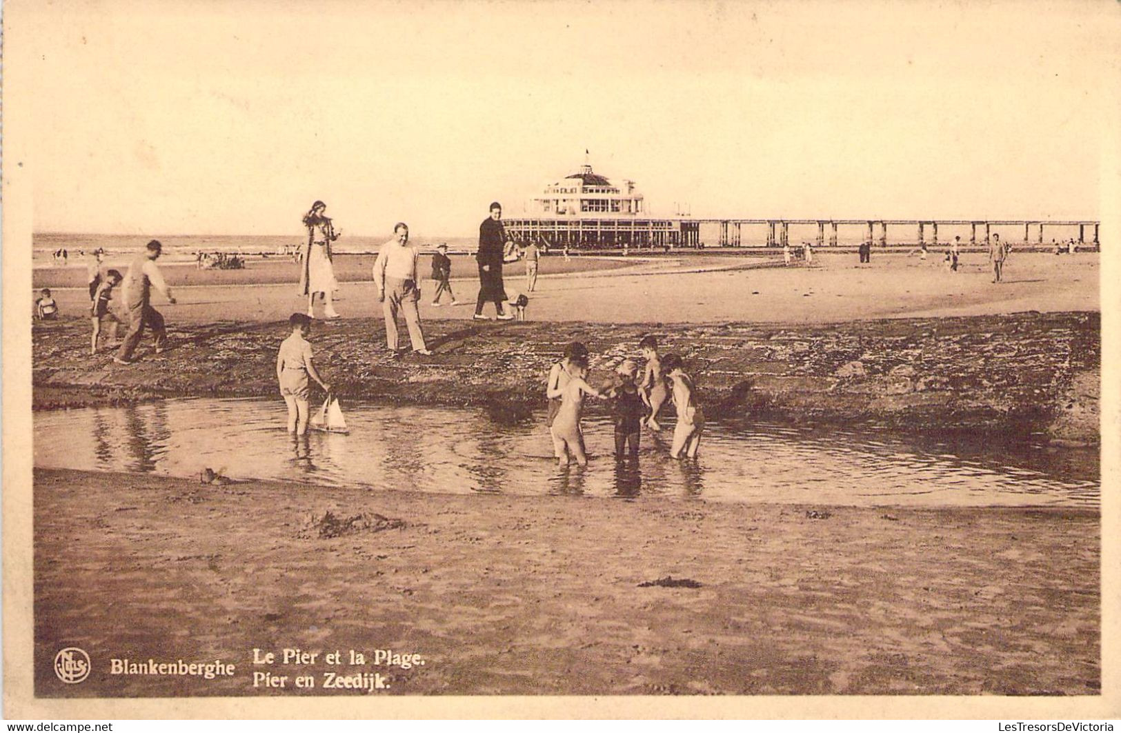 CPA Blankenberghe - Le Pier Et La Plage - Belle Animation - Blankenberge