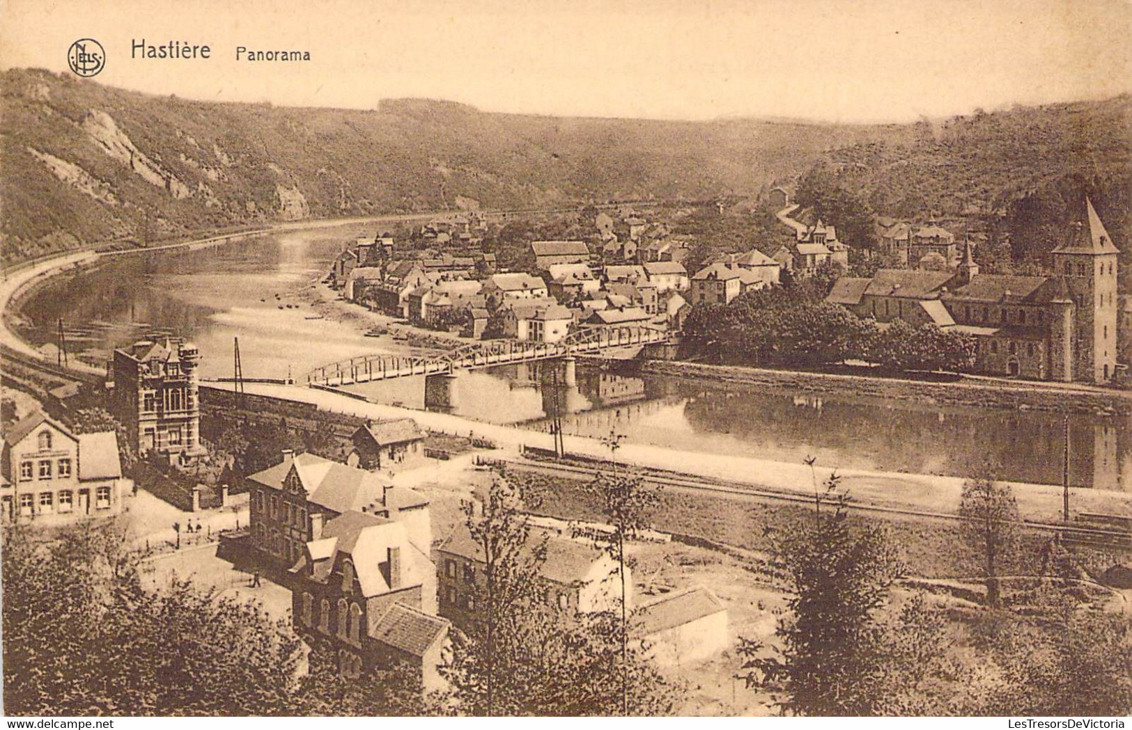 CPA Hastière - Panorama - Vues Choisies De La Vallée De La Meuse - Hastière