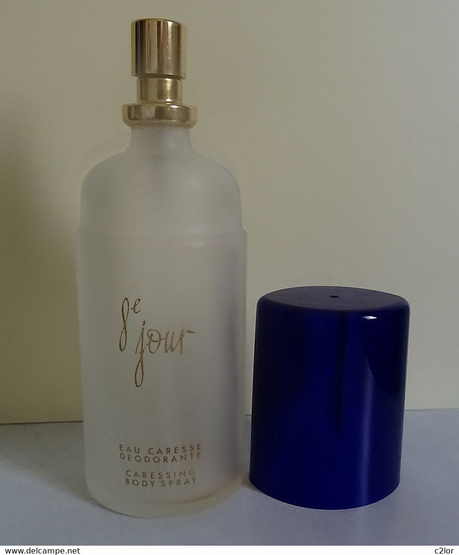 Flacon Spray  "8 ème Jour " D'Yves ROCHER Eau Caresse Déodorante 75 Ml VIDE Pour Collection Ou Décoration - Flacons (vides)