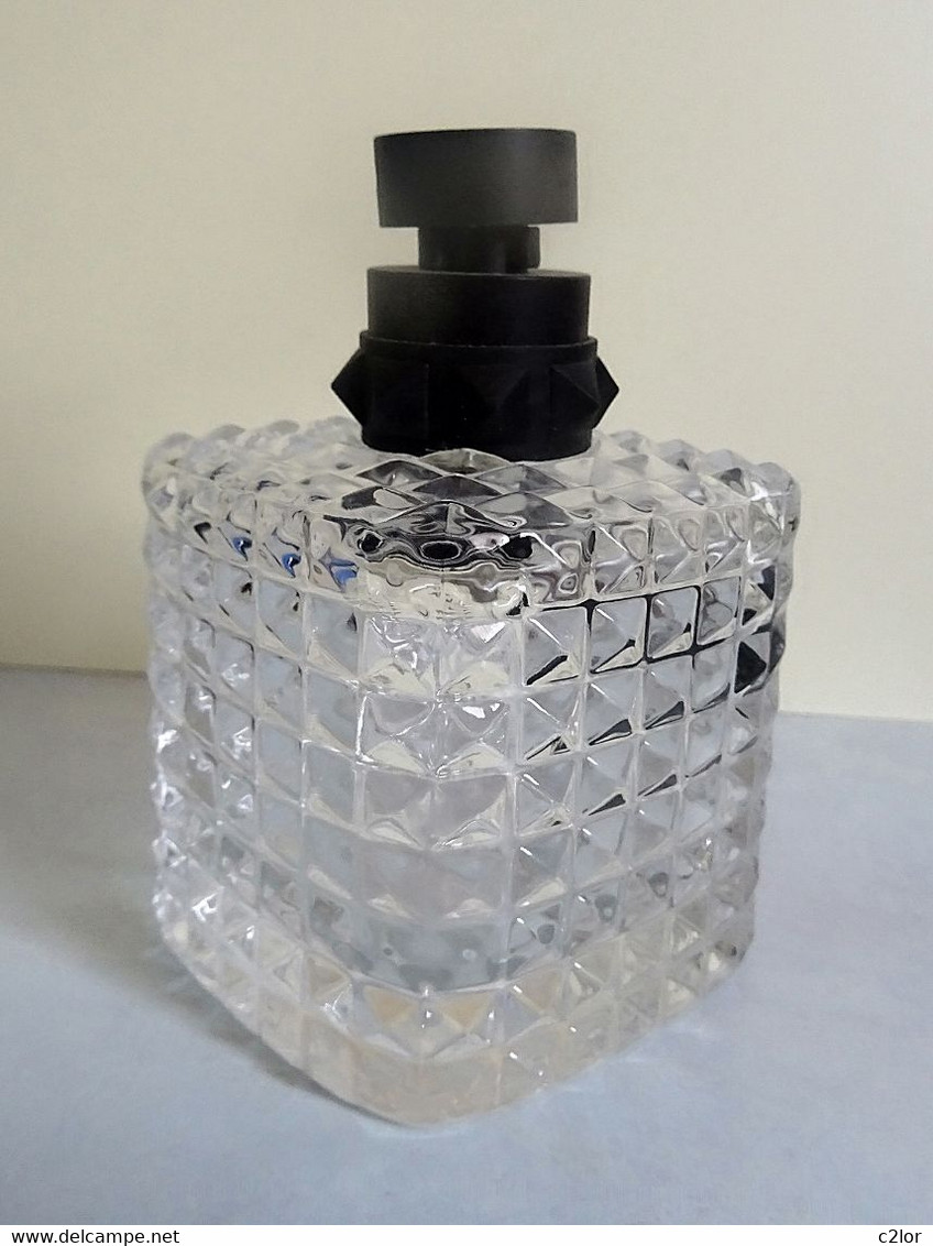 Joli Flacon Spray  "VALENTINO " EAU De Parfum  100 Ml VIDE Pour Collection Ou Décoration - Bottles (empty)