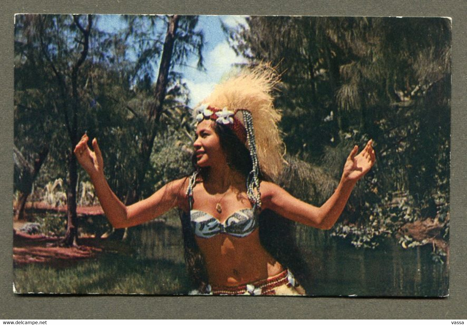TAHITI  La Danseuse LEA  AVEMAI Dans Une Scène Du Film " SORTILEGE TAHITIEN" - Polynésie Française