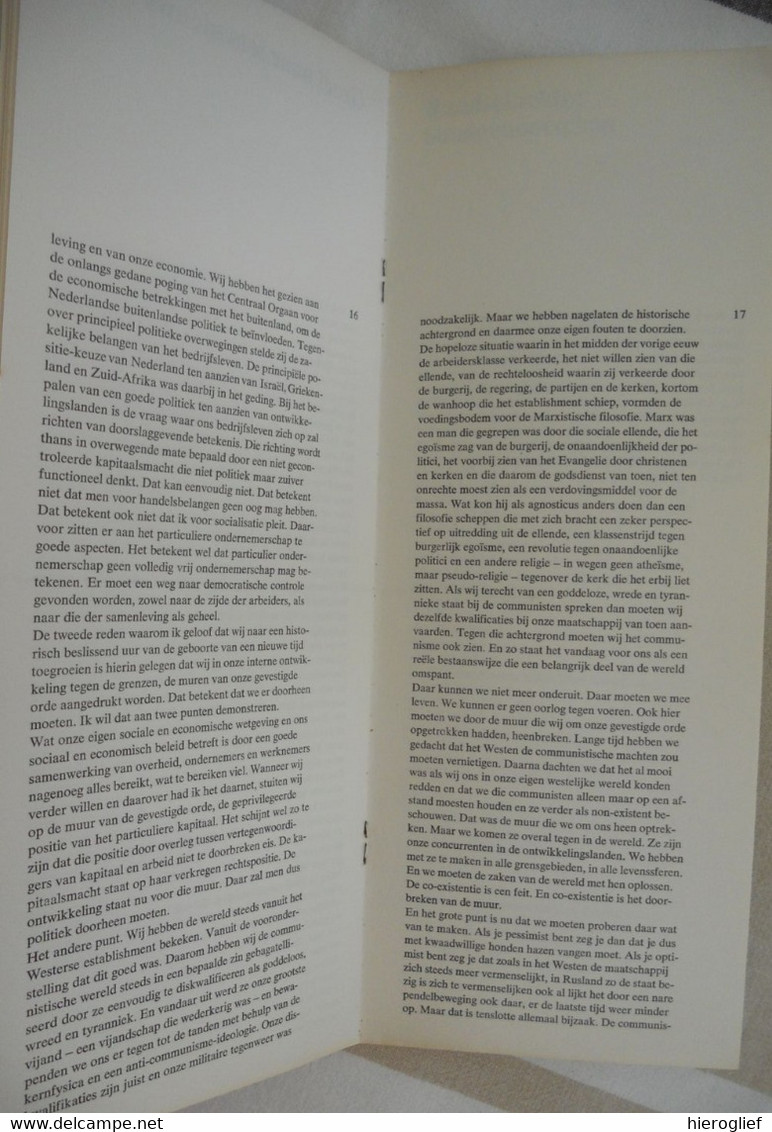 WEG MET DE IDEOLOGIEËN - Dr. J.A.H.J.S. Bruins Slot 1967 Trouw - Letteratura