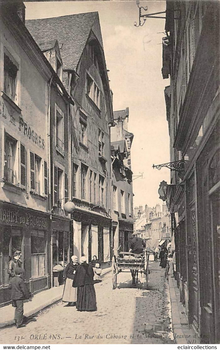 Orléans      45       La Rue De Cabourg Et Maison De Jeanne D'Arc        (voir Scan) - Orleans