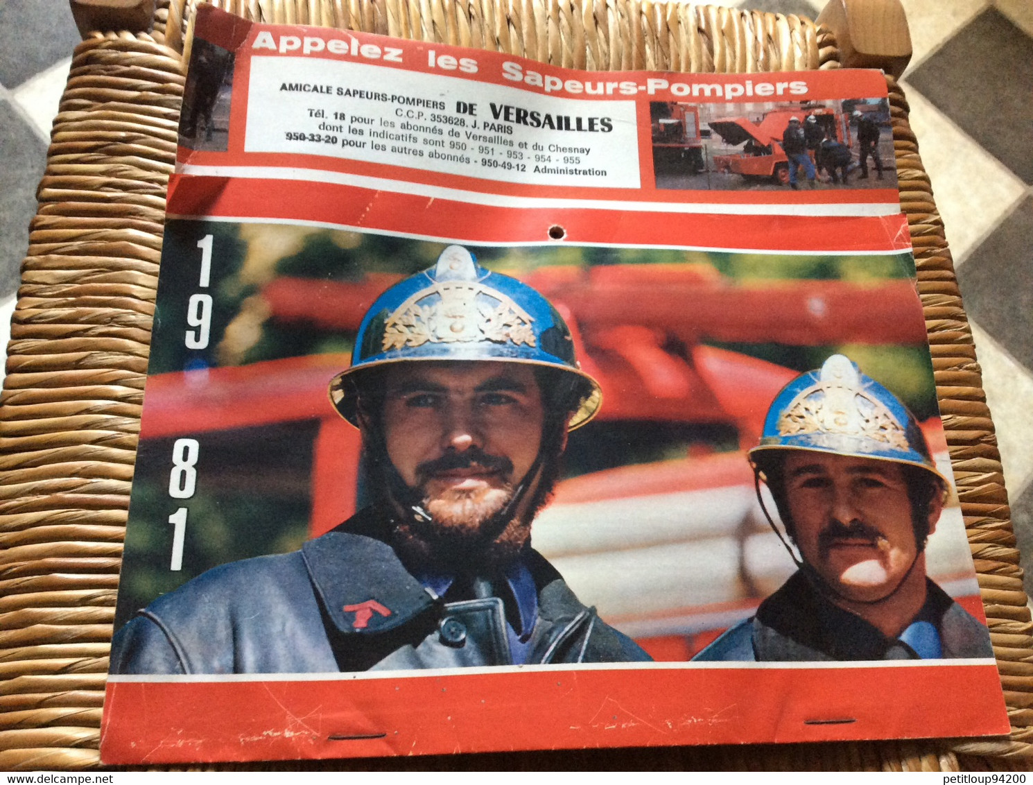 CALENDRIER-ALMANACH  Sapeurs-Pompiers  GRAND FORMAT  Ville De VERSAILLES  Annee 1981 - Grand Format : 1981-90