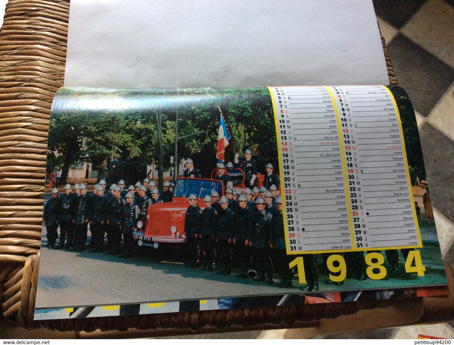 CALENDRIER-ALMANACH  Sapeurs-Pompiers  GRAND FORMAT  Ville De  SAINT-MICHEL-sur-ORGE  Année 1984 - Grand Format : 1981-90