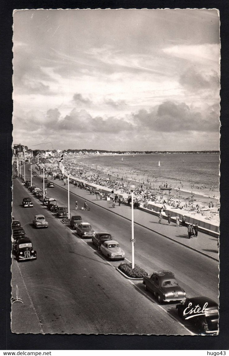 (RECTO / VERSO) LA BAULE - VUE DU REMBLAI ET PLAGE AVEC VIEILLES VOITURES - N° 33666 - FORMAT CPA - La Baule-Escoublac