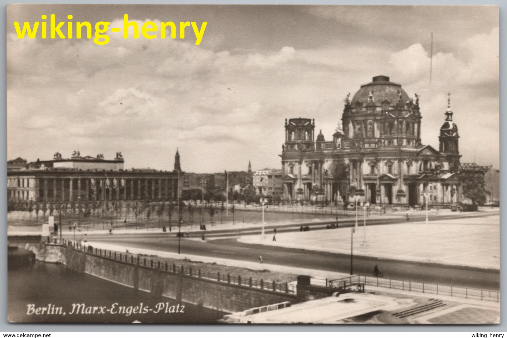 Berlin - S/w Marx Engels Platz 1   Schloßplatz - Blick Zum Dom Und Alten Museum - Mitte