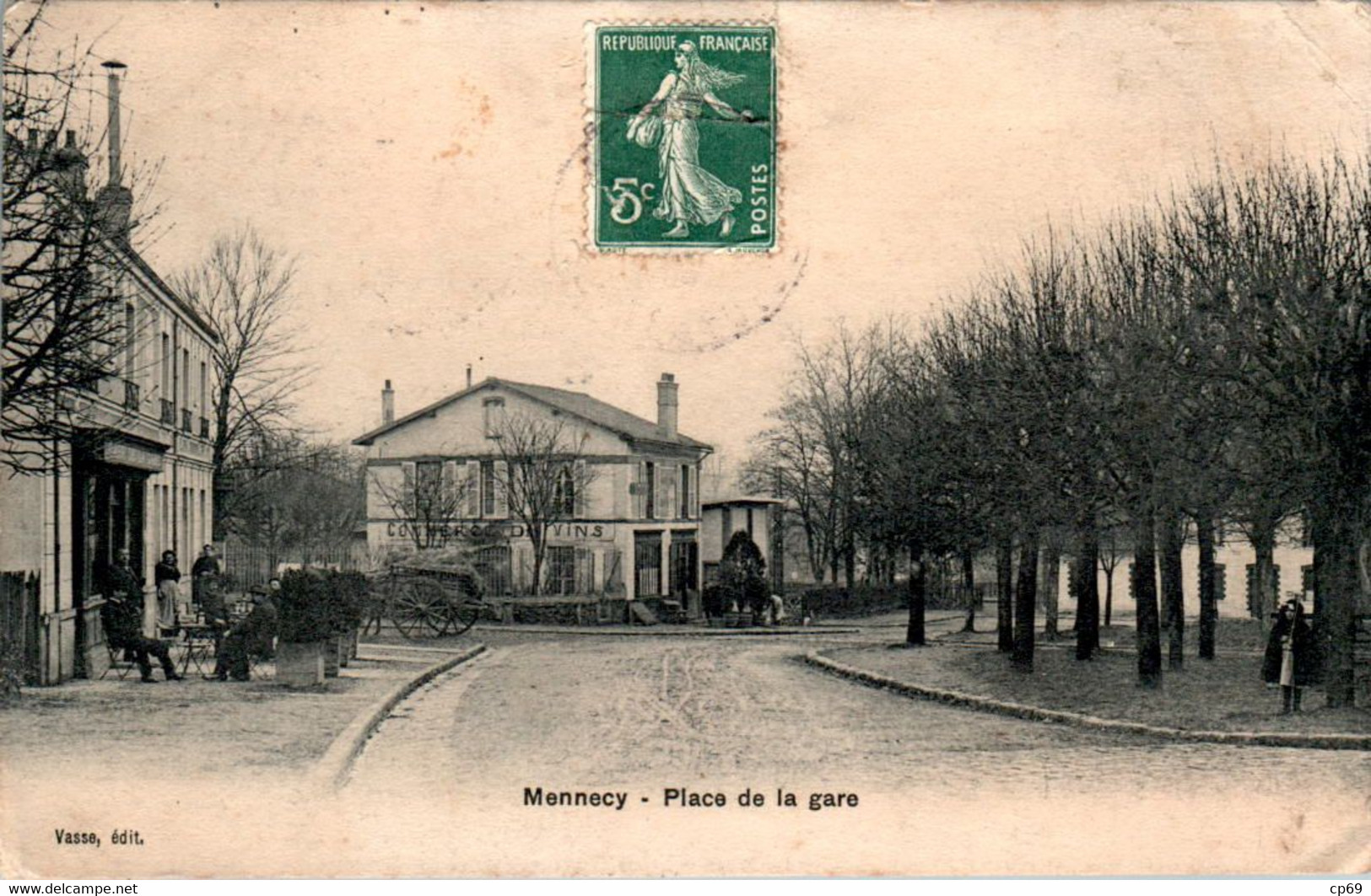 Mennecy Place De La Gare Station Stazione Essonne 91540 Cpa Voyagée En B.Etat - Mennecy