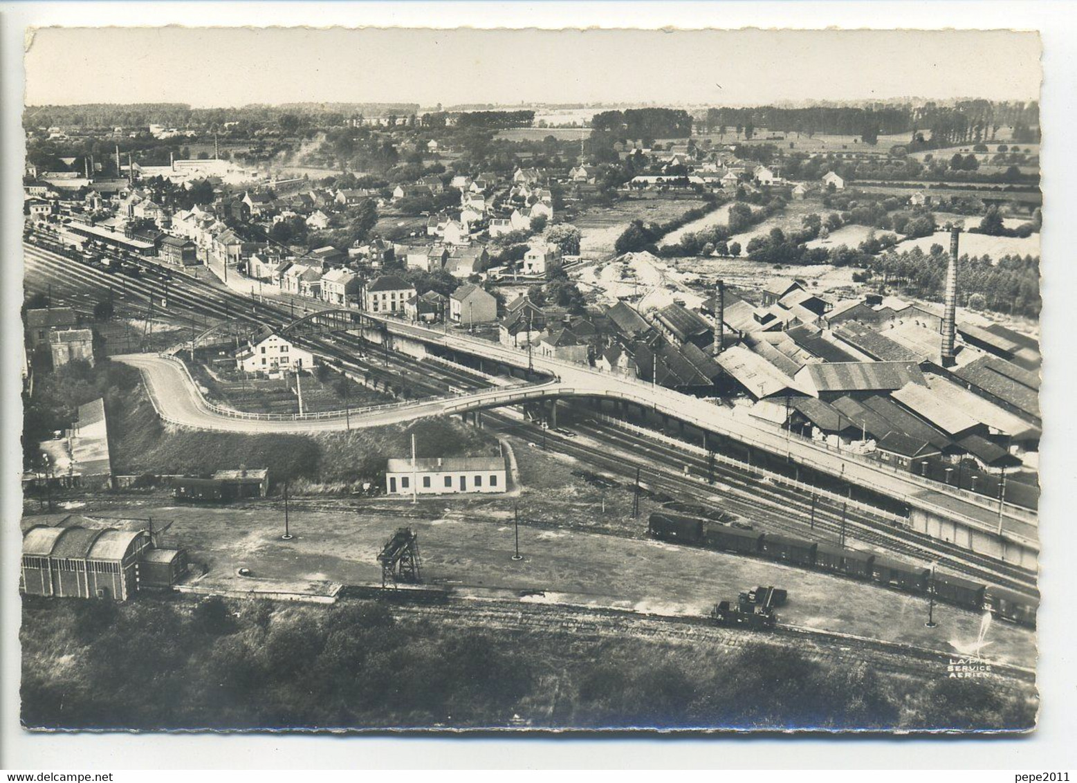 CPSM 59 Nord FEIGNIES - En Avion Au-dessus De... - Vue Aérienne - Le Pont De La Gare - Train - Edit LAPIE - Feignies