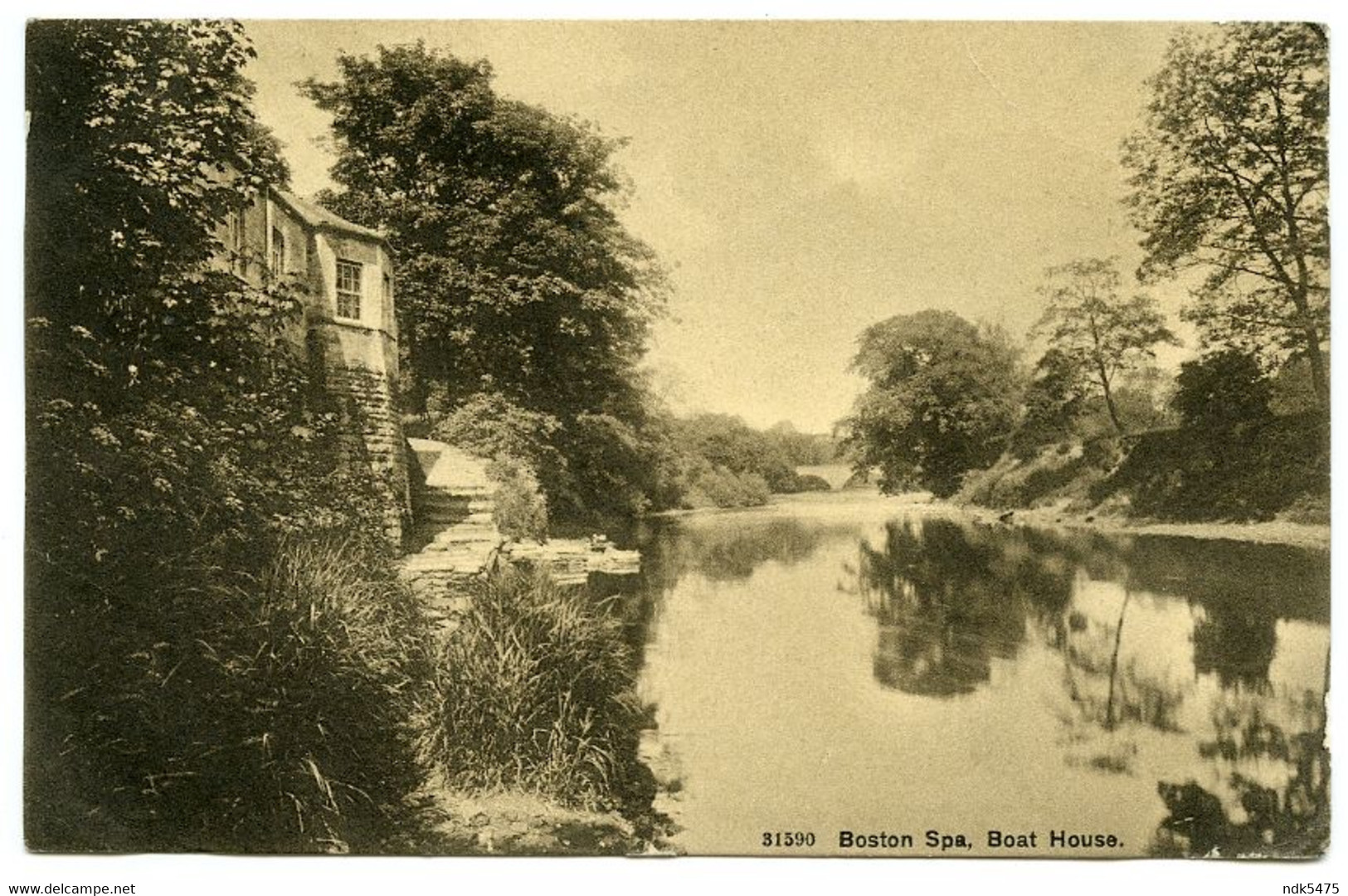 BOSTON SPA : BOAT HOUSE / POSTMARK - WETHERBY (SQUARE CIRCLE) / ADDRESS - BLACKPOOL, CLAREMONT HOTEL (WOODALL) - Leeds