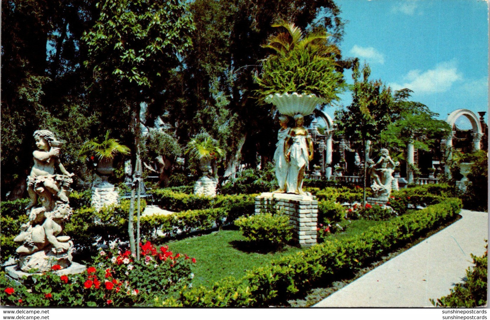 Florida Clearwater Kapok Tree Inn The East Garden 1970 - Clearwater