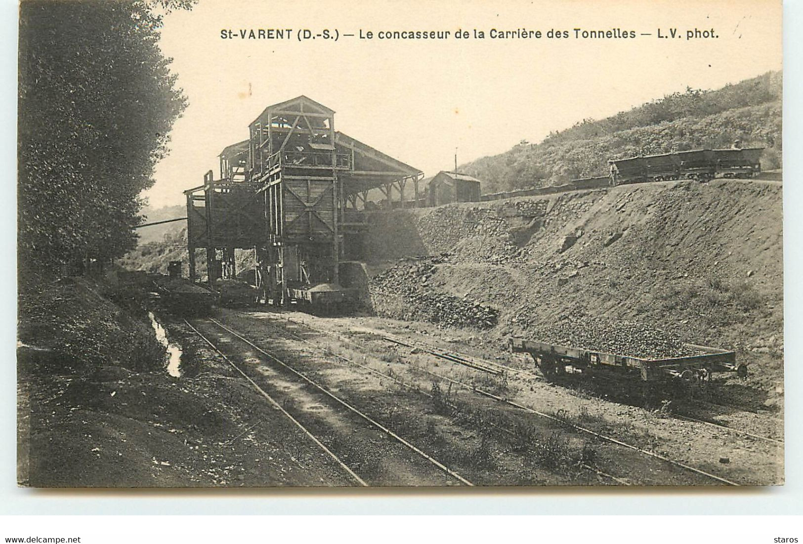 ST-VARENT - Le Concasseur De La Carrière Des Tonnelles - Sonstige & Ohne Zuordnung