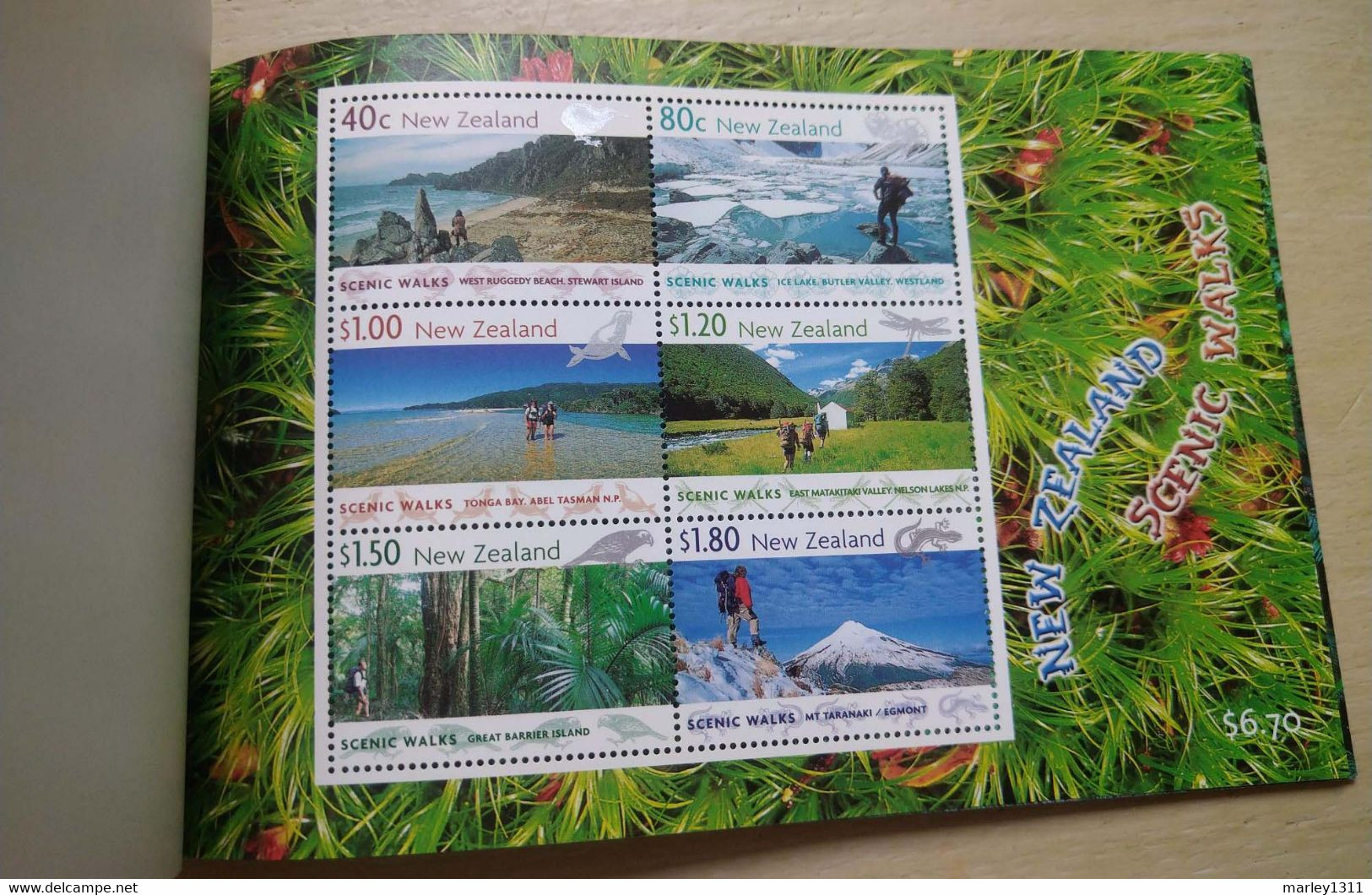 NOUVELLE - ZÉLANDE (1999) stamps booklet N°YT 1715 NEw Zealand Paysages de randonnées