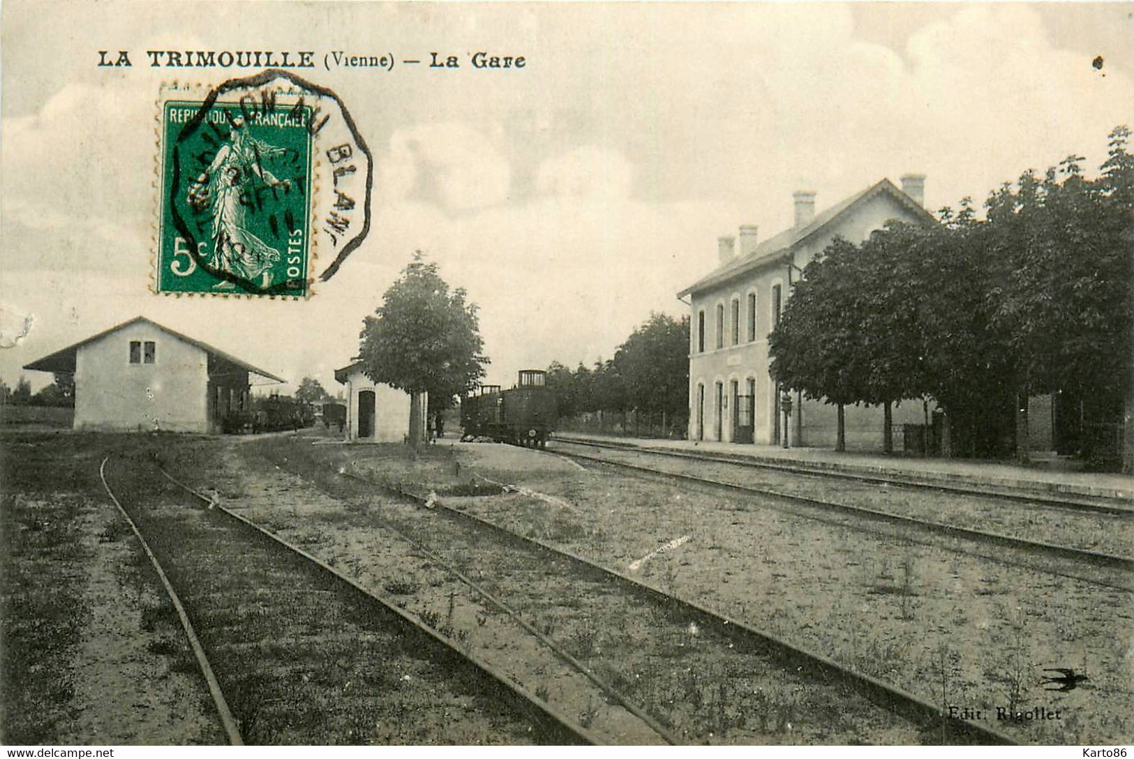 La Trimouille * Vue Sur La Gare * Ligne Chemin De Fer * Train Wagon - La Trimouille