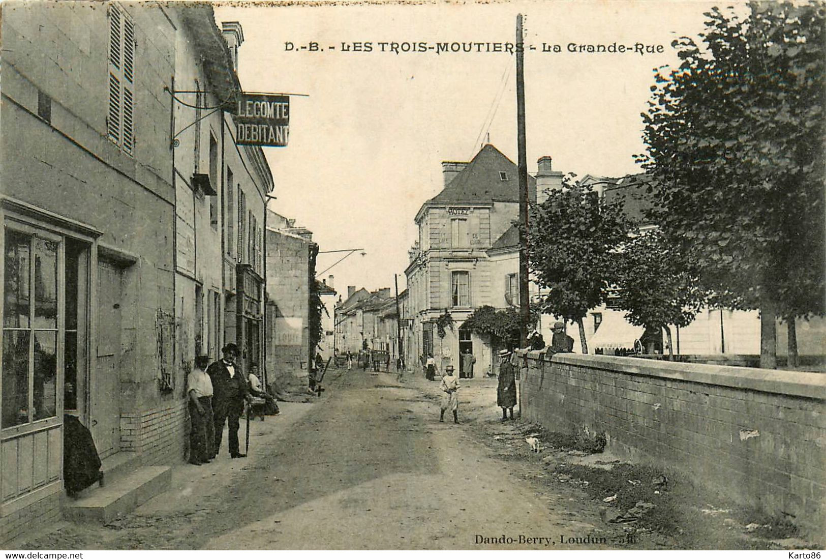 Les Trois Moutiers * La Grande Rue Du Village * Débitant LECOMTE - Les Trois Moutiers