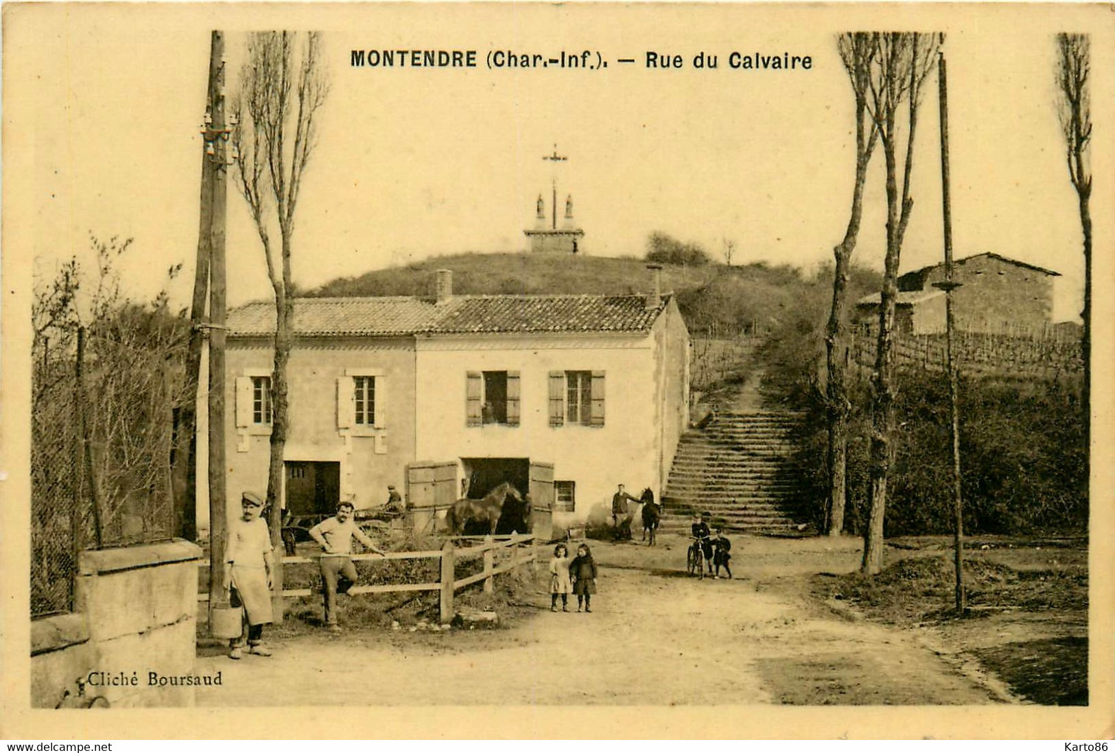 Montendre * La Rue Du Calvaire * Villageois * Maréchal Ferrant ? - Montendre