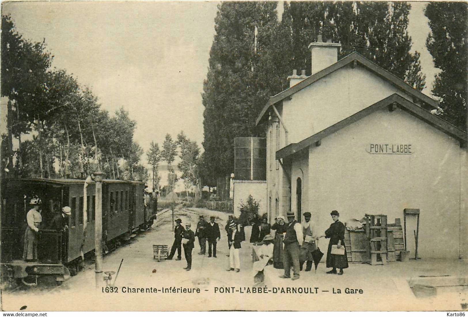 Pont L'abbé D'arnoult * La Gare Du Village * Train Locomotive * Ligne Chemin De Fer - Pont-l'Abbé-d'Arnoult