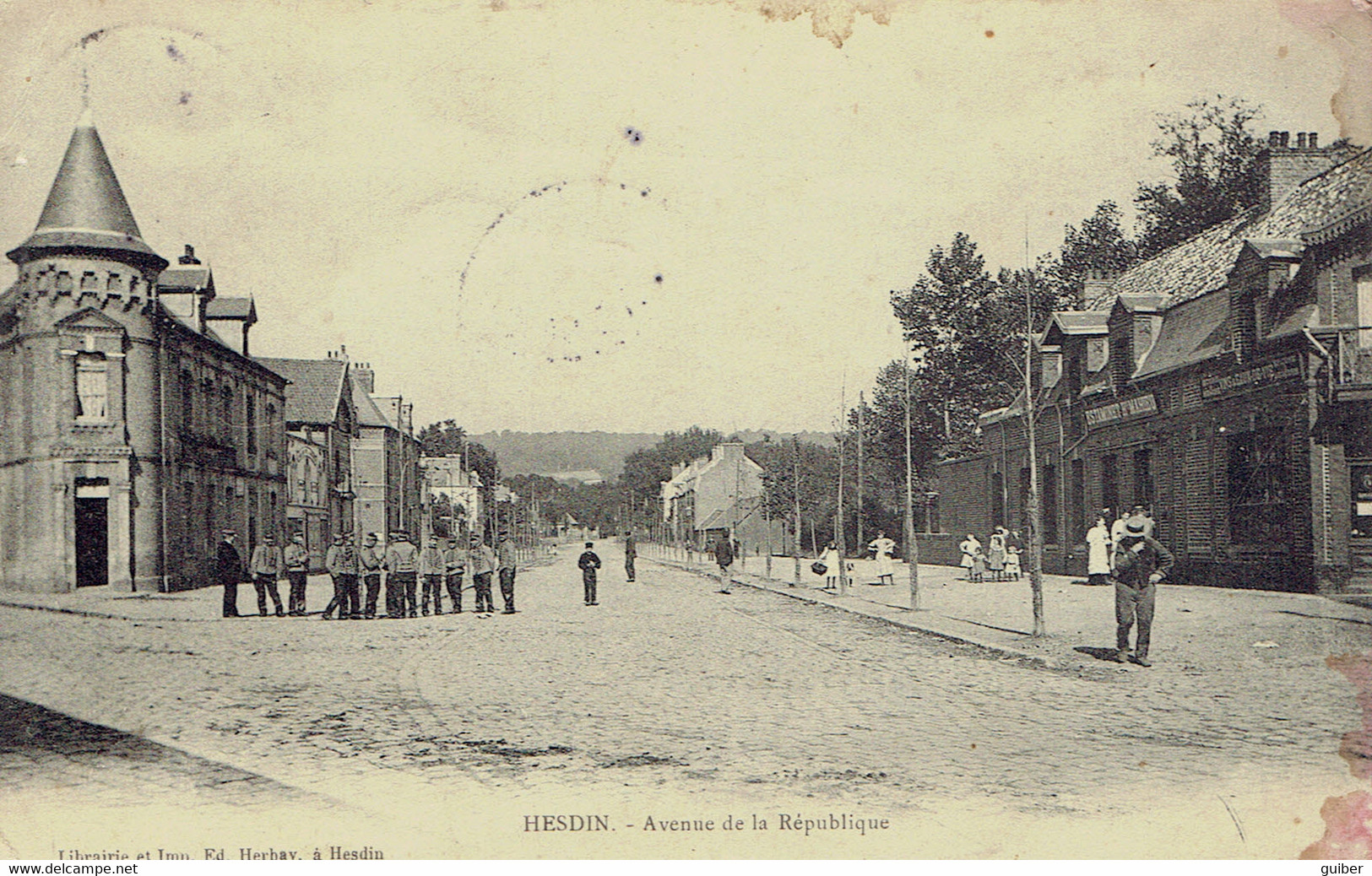 62 Hesdin Avenue De La République  Militaires Circulée 1907 - Hesdin
