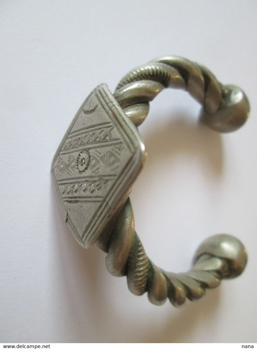 Bracelet Vintage En Argent 800(98 Grammes) Du 19eme Siecle/800 Vintage Silver Bracelet(98 Grams) From The 19th Century - Bracelets