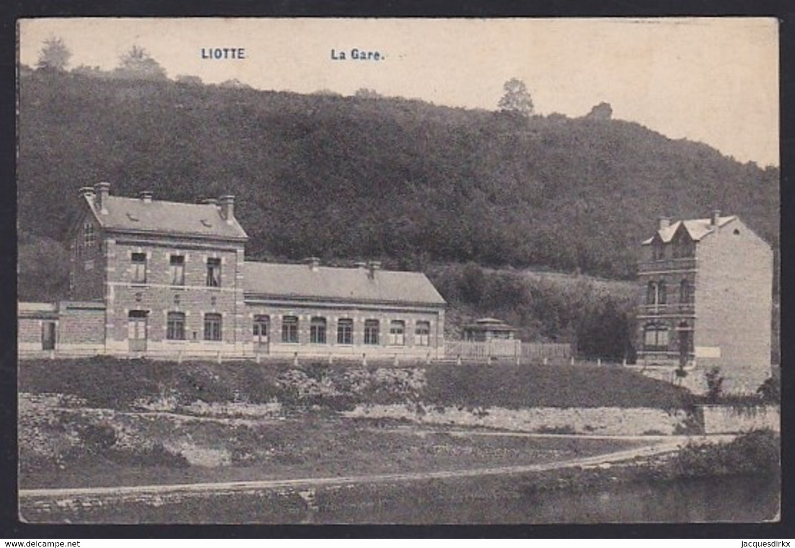 Comblain Au Pont    .    Carte Postale     .     2 Scans - Comblain-au-Pont