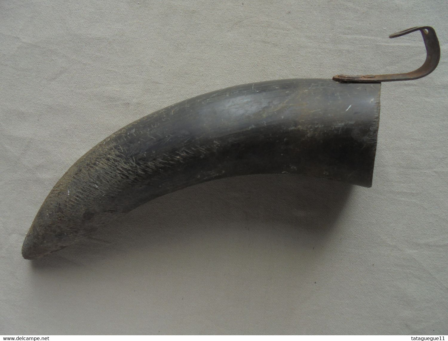Ancien - Porte outils en corne de bovin fabrication artisanale