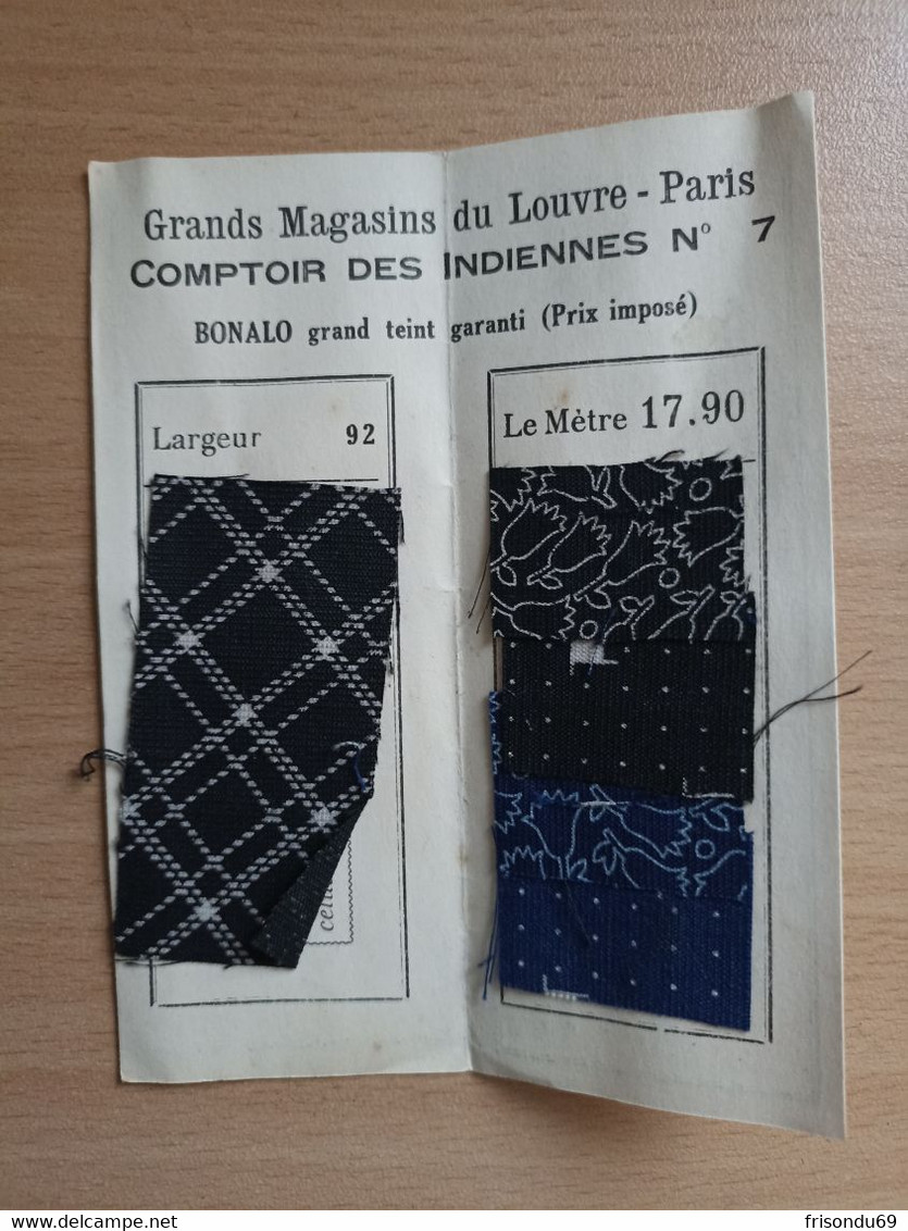 Échantillon Tissus Grands Magasins Du Louvre Paris Mode - Dentelles Et Tissus