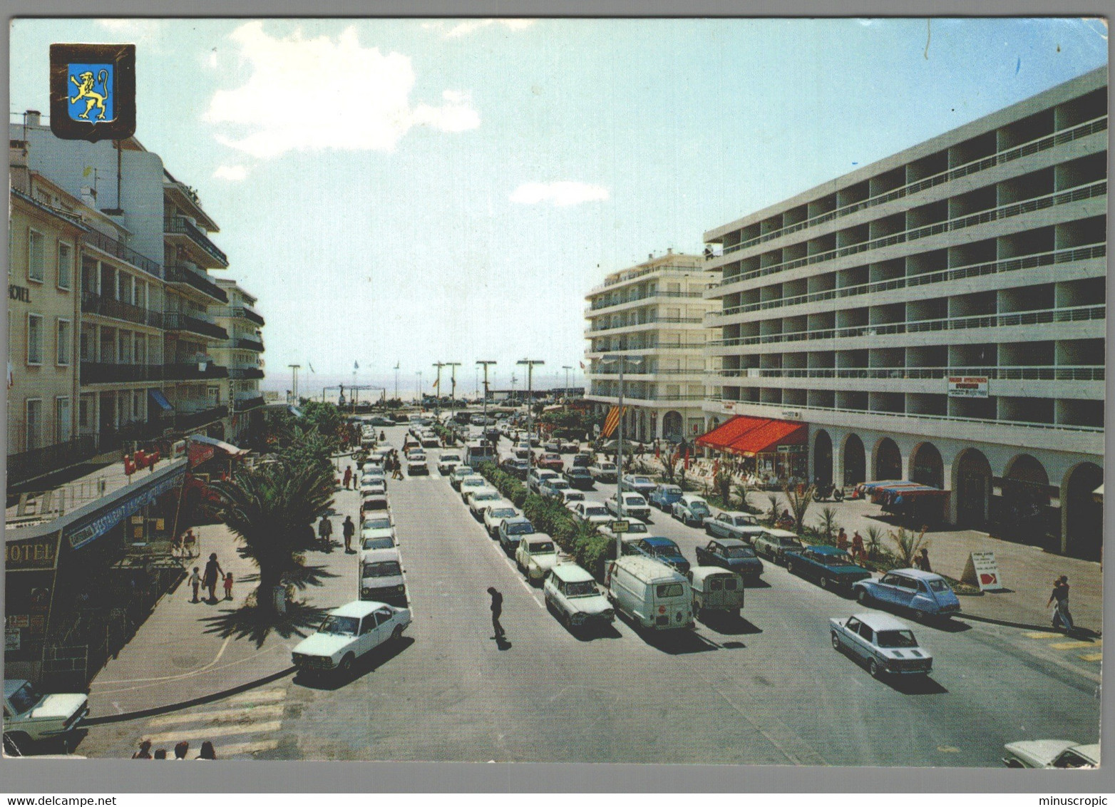 CPM 66 - Canet En Roussillon - Plage - Avenue De La Méditerranée - Canet En Roussillon