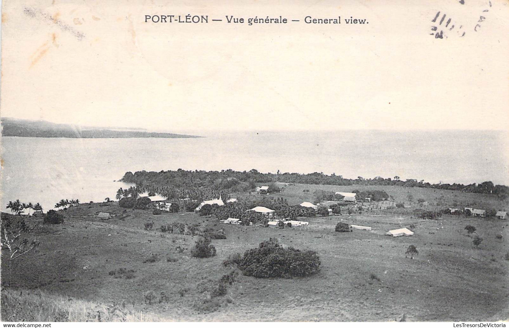 CPA Papouasie Nouvelle Guinée - Port Léon - Vue Générale - Papoea-Nieuw-Guinea