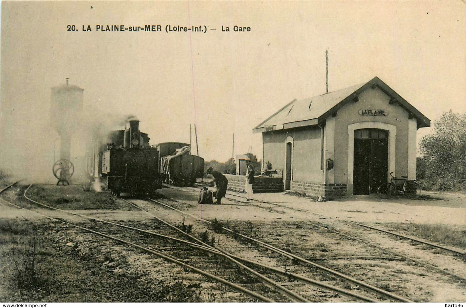 La Plaine Sur Mer * Vue Sur La Gare * Train Locomotive * Ligne Chemin De Fer - La-Plaine-sur-Mer