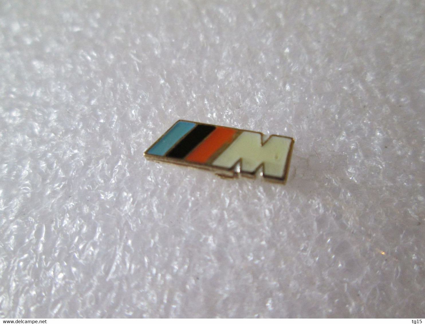 RARE   PIN'S    BMW   LOGO  M - BMW