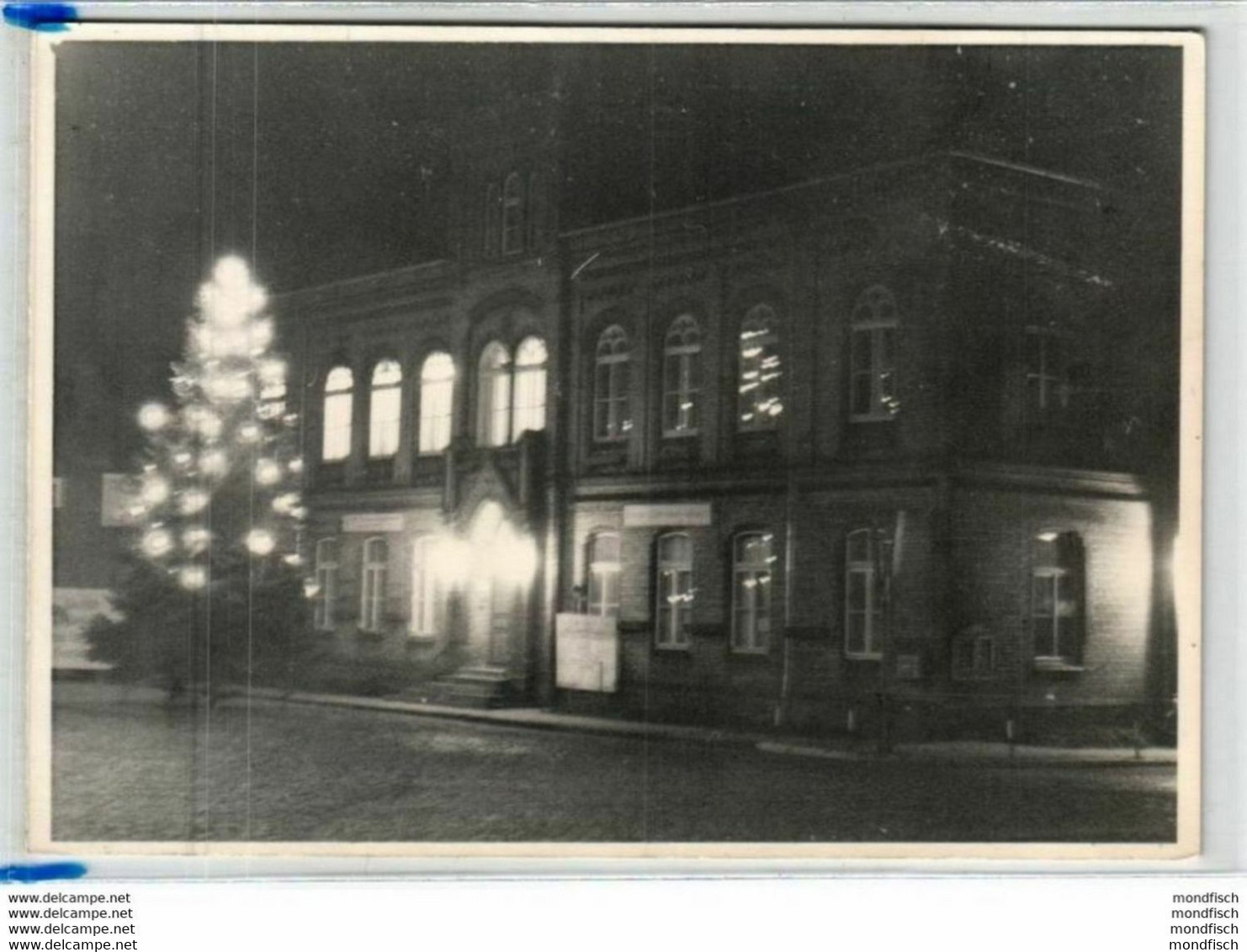 Brüel - Rathaus Bei Nacht Mit Weihnachtsbaum - Ludwigslust