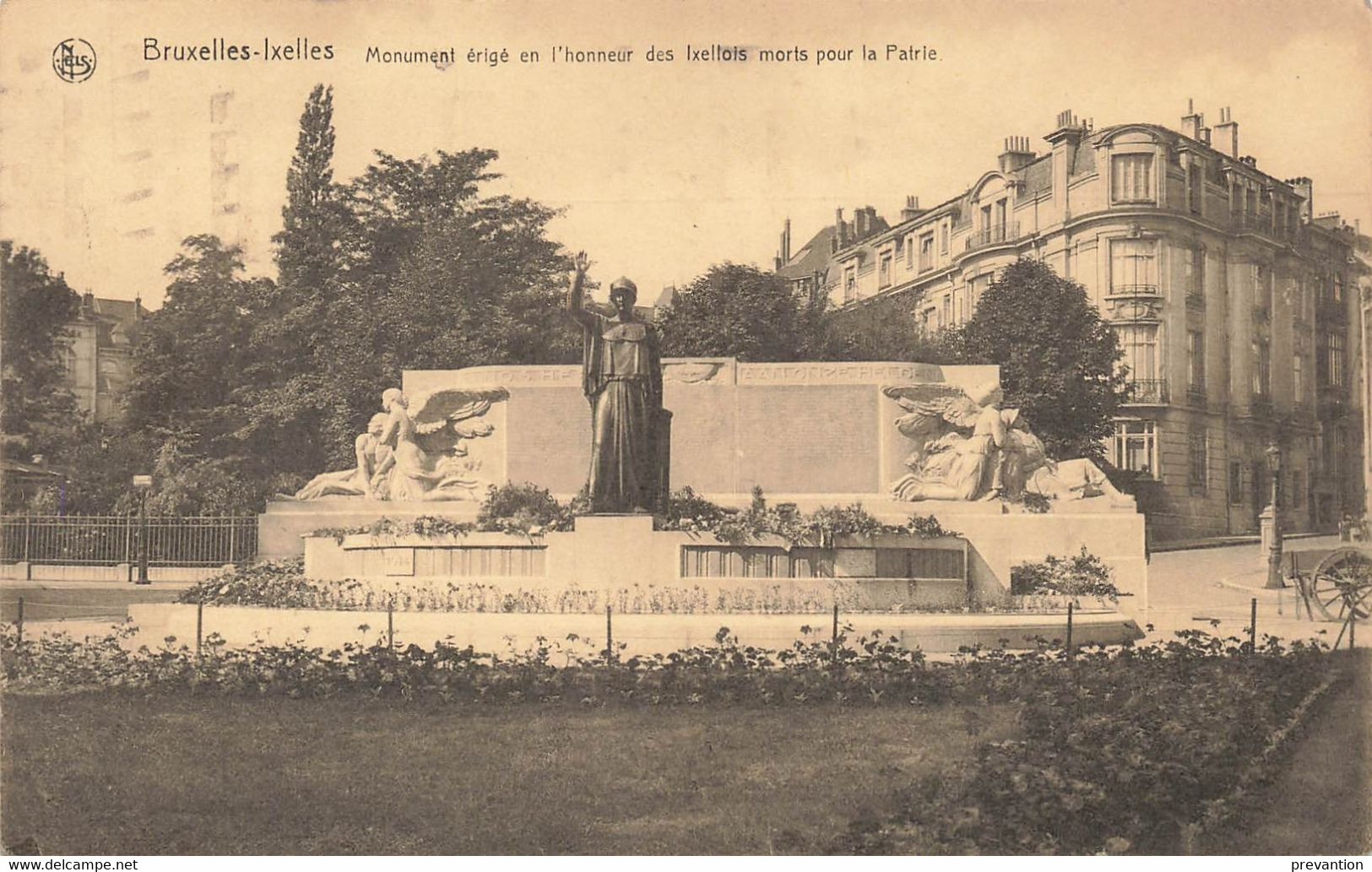 BRUXELLES-IXELLES - Monument érigé En L'honneur Des Ixellois Morts Pour La Patrie - Carte Circulé En 1932 - Elsene - Ixelles