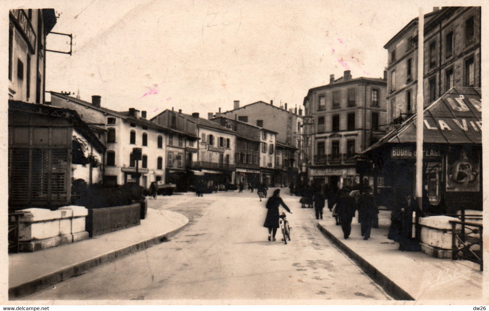 Bourg-de-Péage (Drôme) La Place Du Marché, Cycliste - Edition Bromure Narbo - Carte N° 5 Non Circulée - Bourg-de-Péage