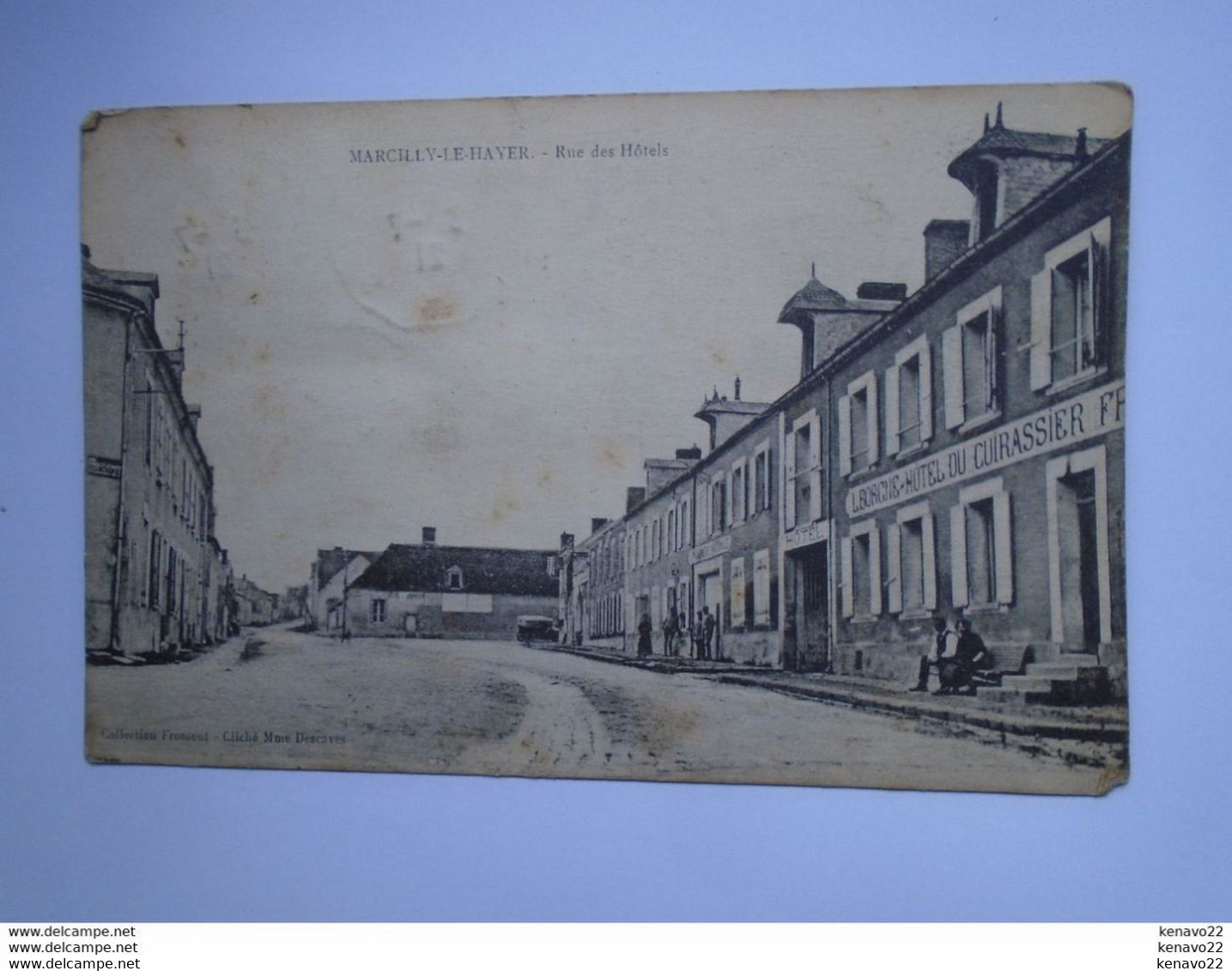 Carte De 1921 Assez Rare , Marcilly-le-hayer , Rue Des Hôtels "" Carte Animée "" "" Beaux Timbres Semeuse "" - Marcilly