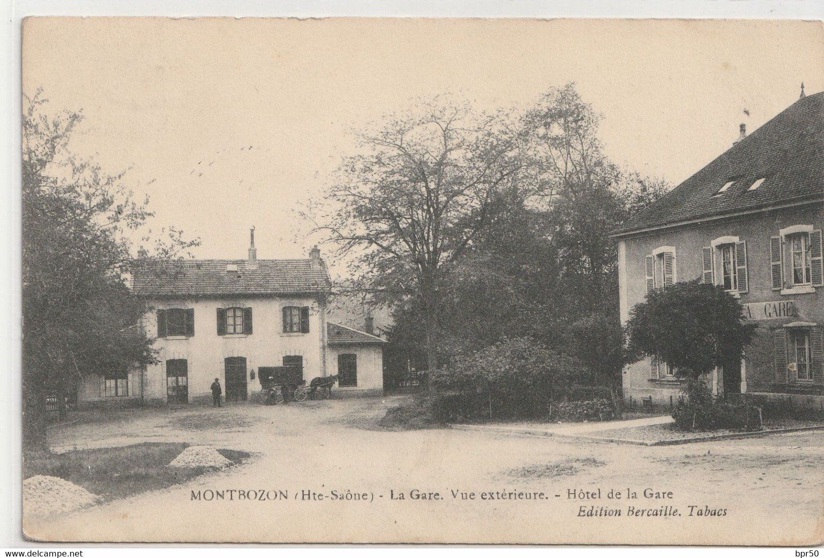 Montbozon La Gare Vue Extérieure Et Hôtel De La Gare Cliché Peu Courant Edition Bercaille ,tabacs - Montbozon