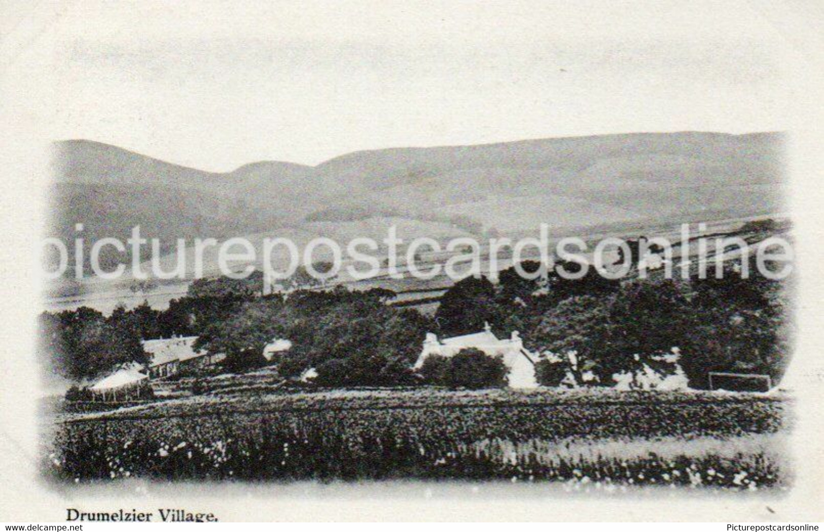 DRUMELZIER VILLAGE OLD B/W POSTCARD SCOTLAND - Peeblesshire