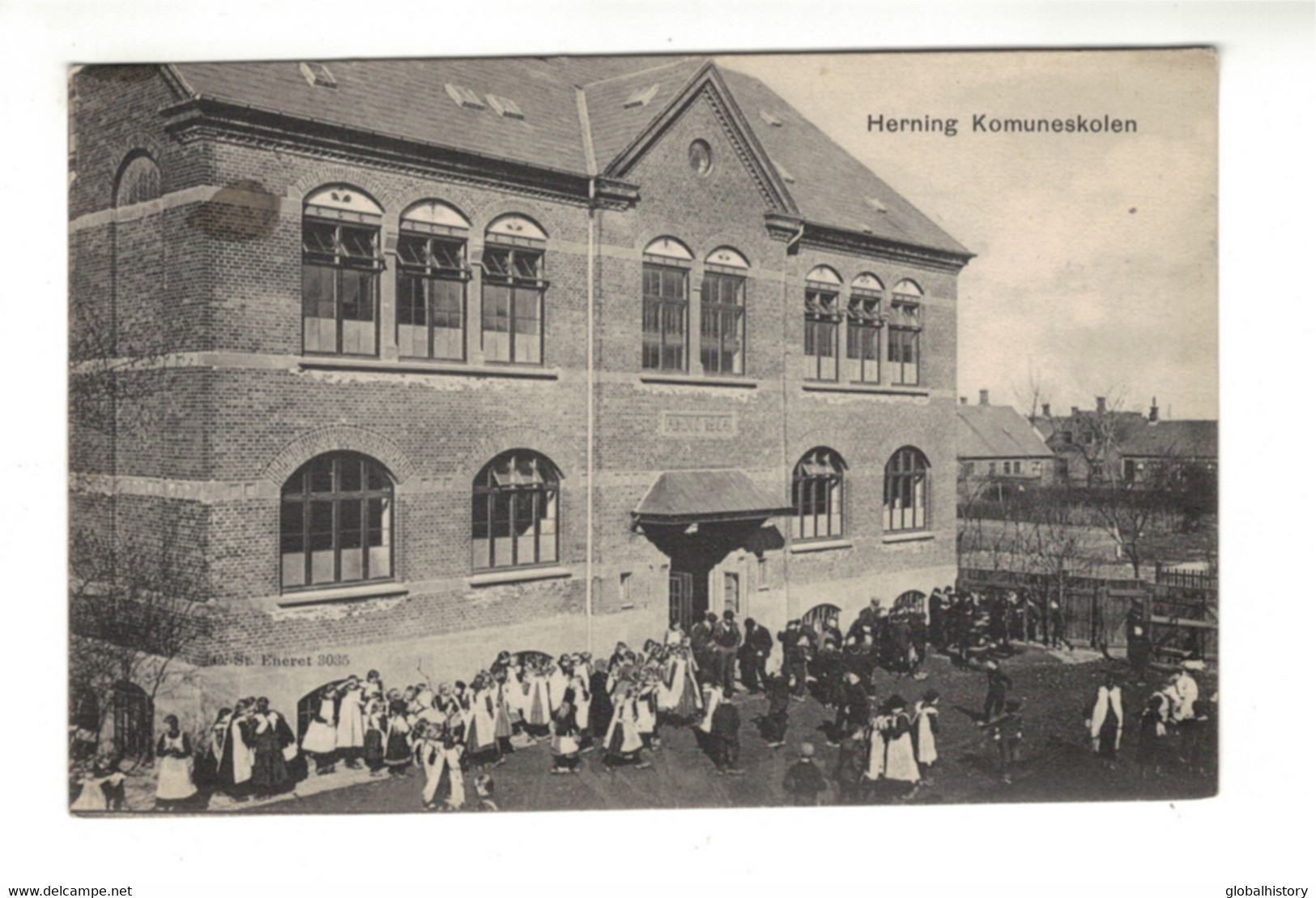 DG2852 - HERNING KOMUNESKOLE - ST. ENERET 3035 - Denmark