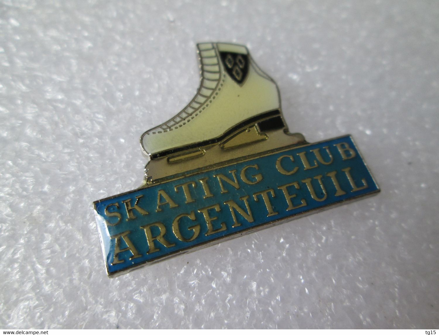 PIN'S   SKATING  CLUB   ARGENTEUIL - Eiskunstlauf