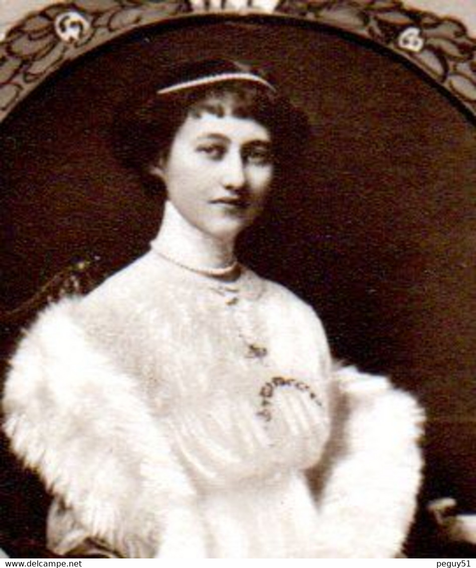 Luxembourg. Souvenir De La Visite Du Roi Albert Et De La Reine Elisabeth Le 27.04.1914. Grande Duchesse Marie-Adelaide - Case Reali