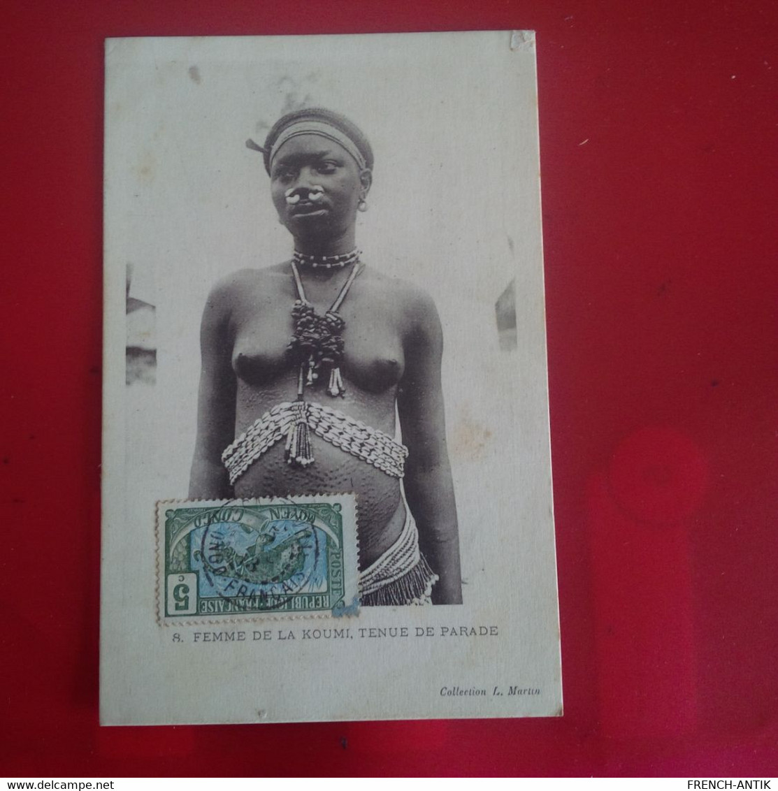 FEMME DE LA KOUME TENUE DE PARADE NU - Frans-Kongo