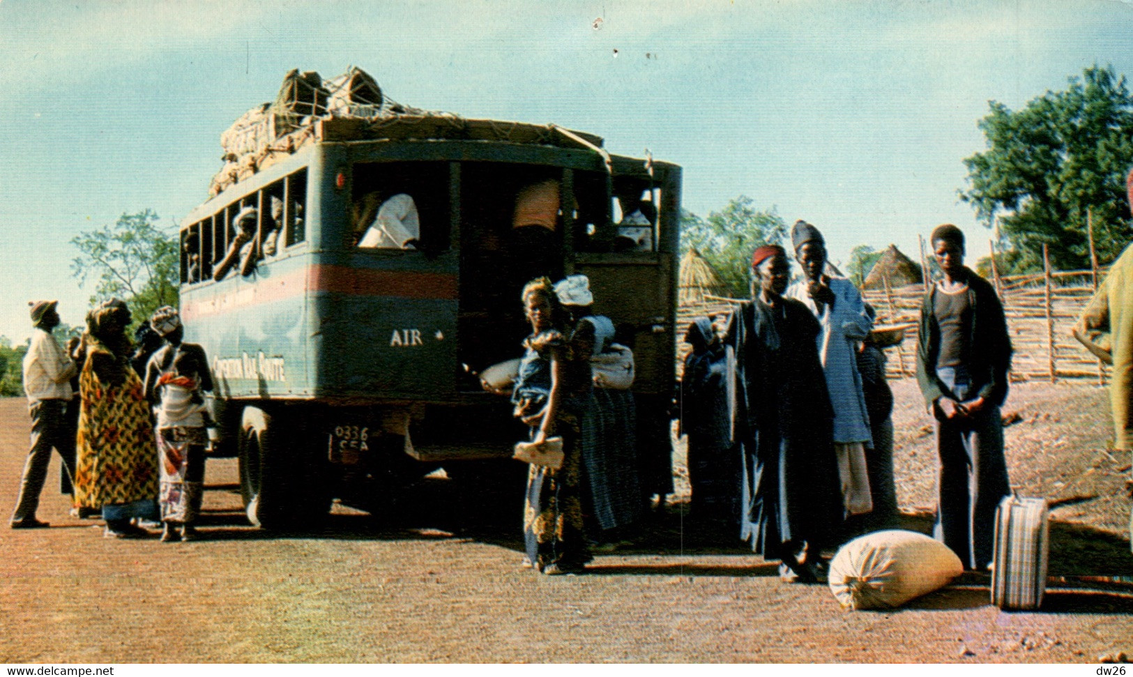 Afrique (Au Sénégal) Le Taxi Brousse - Carte Panoramique De 1986 - Afrika