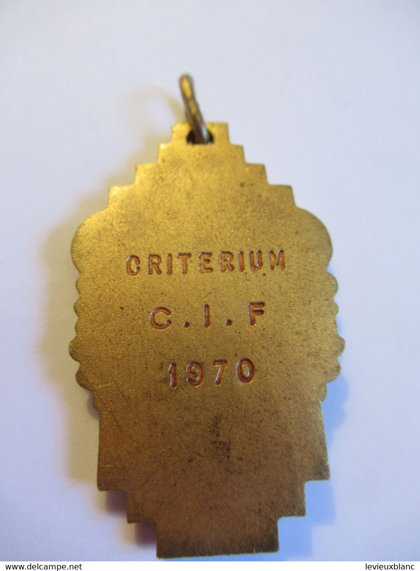 Médaillon Sportif/CIF/Natation/ Critérium CIF /1970          SPO364 - Natation