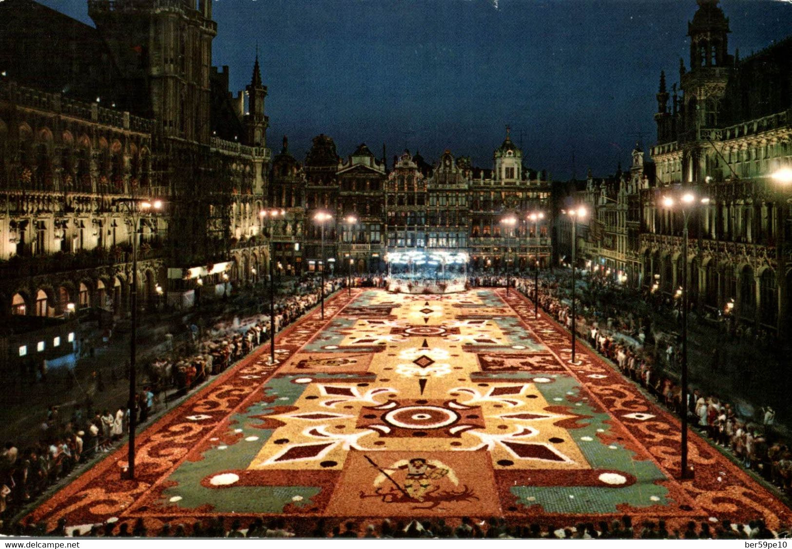 BELGIQUE BRUXELLES GRAND PLACE TAPIS DES FLEURS LA NUIT - Bruxelles La Nuit