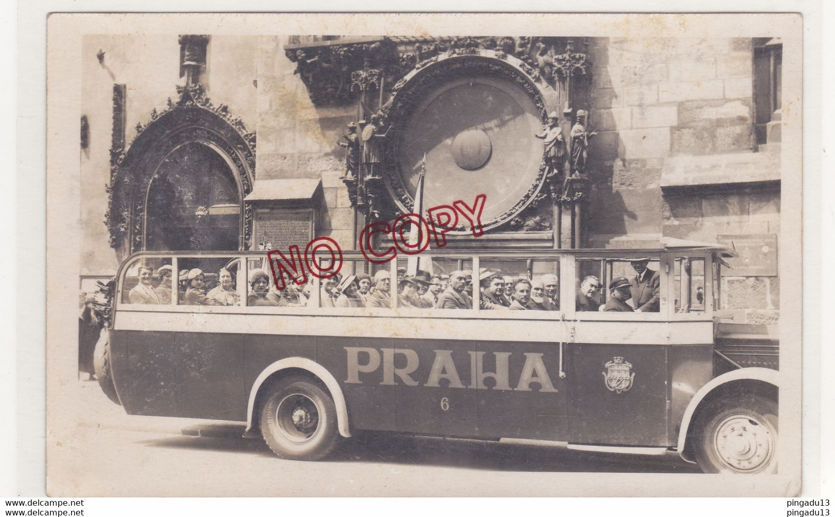 Carte Photo Tournoi International Budapest 1934 équipe Gymnastique France Visite Prague Praha 1934 Le Parlement - Gymnastik